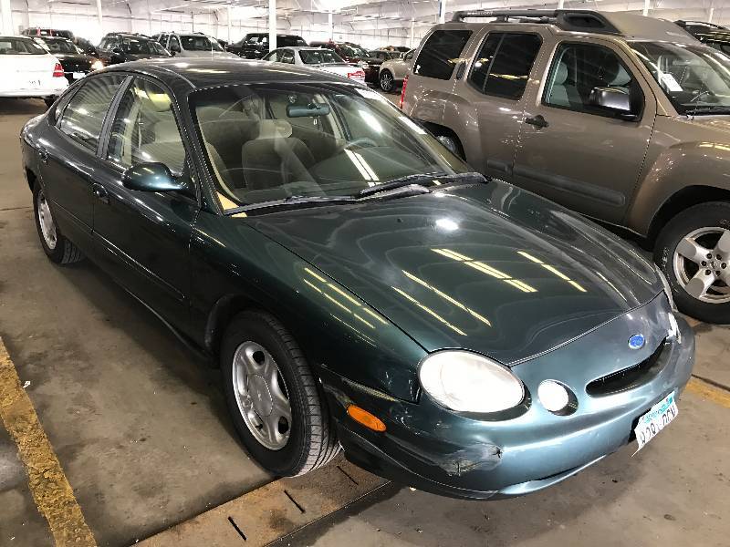 1996 Ford Taurus GL