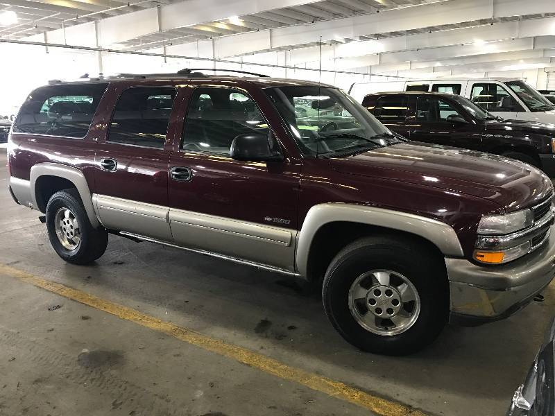 2000 Chevrolet Suburban LS 4x4