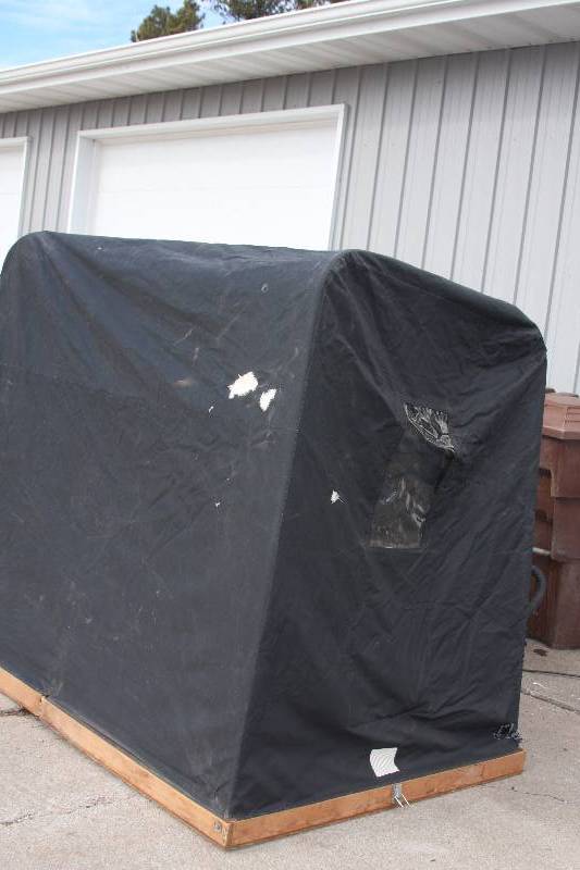 lot 13 image: Northlander Canvas Craft Fish House