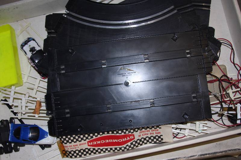 lot 81 image: Strombecker Racing Sets and Accessories