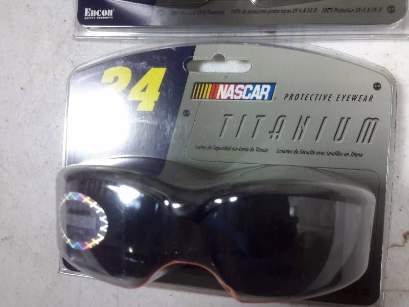 3 Sets of Protective Eye Wear