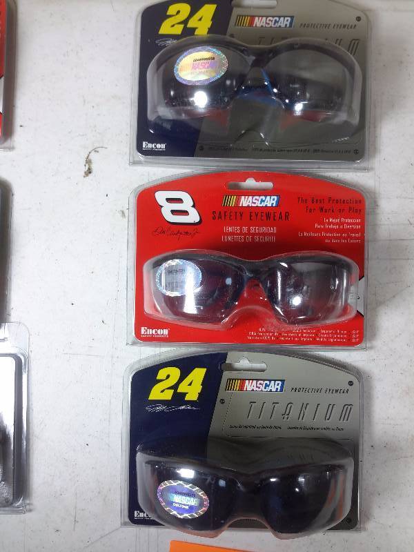 3 Sets of Protective Eye Wear