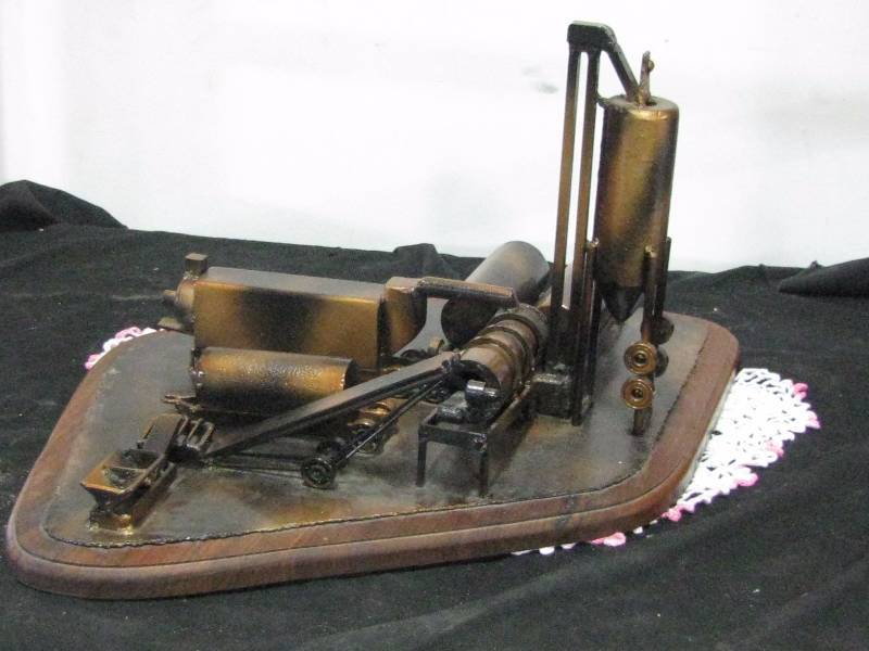 lot 2 image: Metal Sculpture by Jaenisch Welding Fergus Falls, Minn.