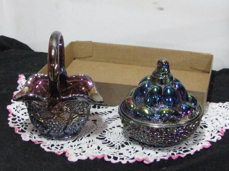 lot 7 image: Carnival Glass