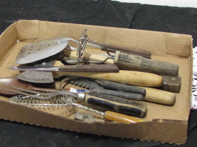 lot 38 image: Misc. Kitchen Utensils