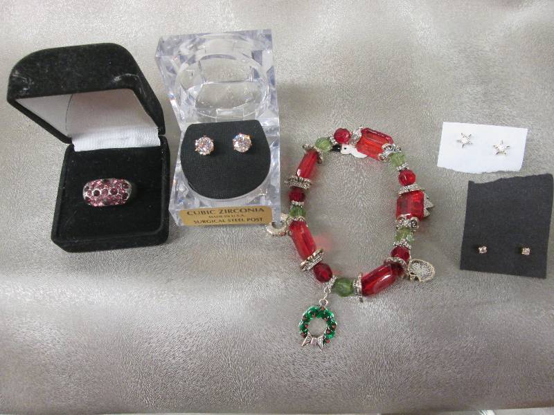 Holiday Bracelet, Jeweled Ring, Cub...