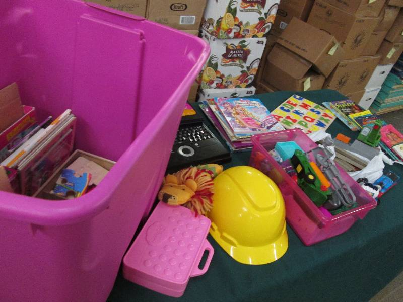 Kids books, Puzzles, Discovery Kids...