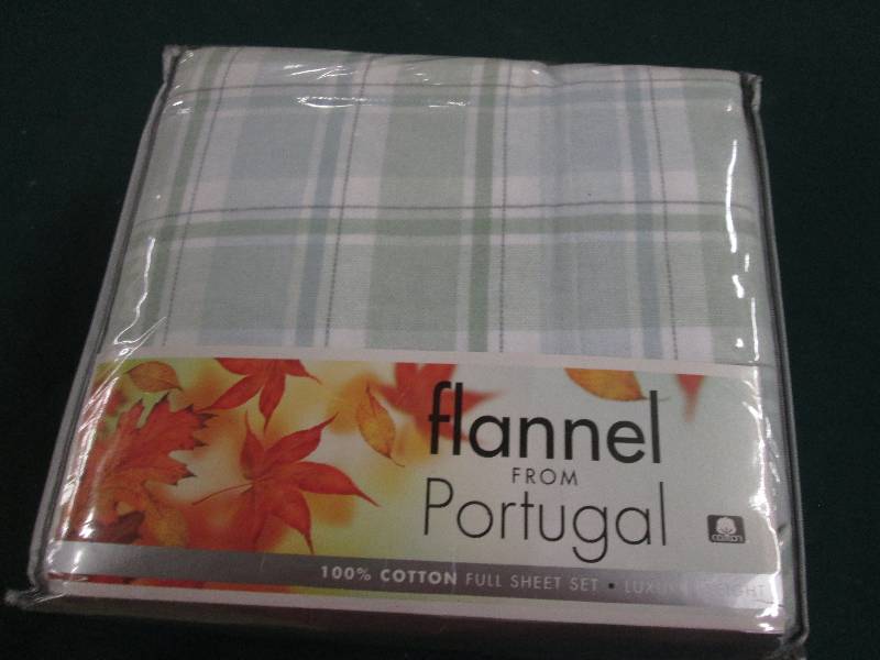 4 Piece Full Flannel Sheet set in o...
