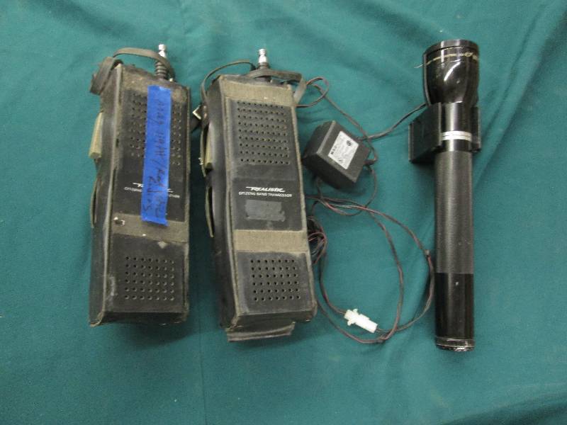 Mag Lite with Charger, Realistic Ra...