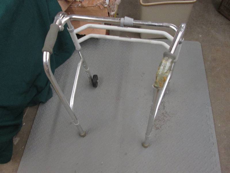 Collapsible Walker...