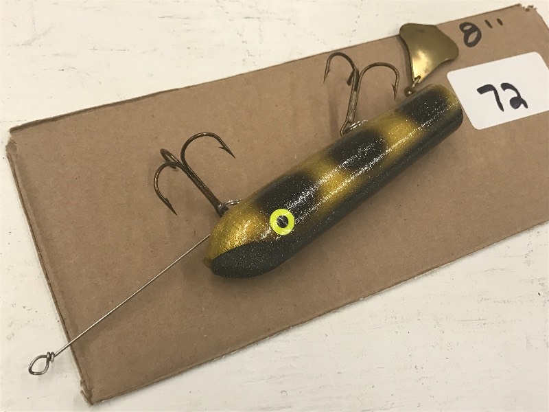 lot 72 image: 8 Unmarked Muskie Lure ...