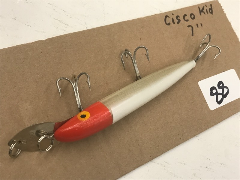 lot 88 image: 7 Cisco Kid Muskie Lure ...