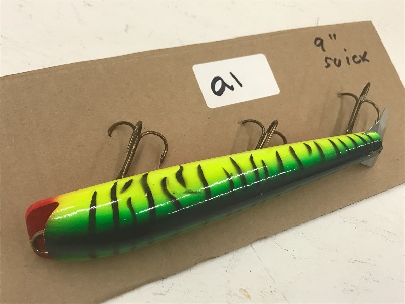 lot 91 image: 9 Suick Muskie Lure ...