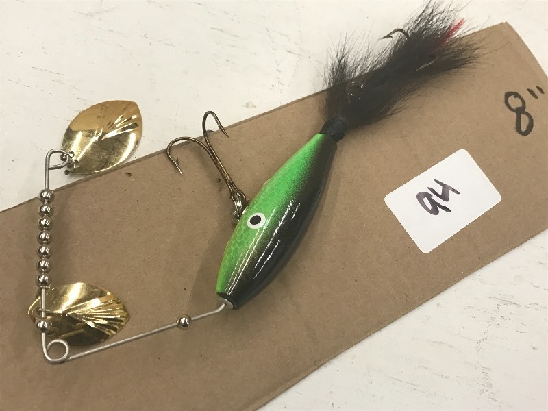 lot 94 image: 8 Spinner Muskie Lure ...
