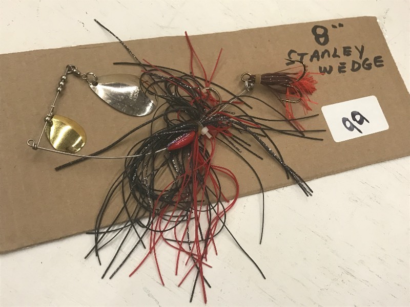 lot 99 image: 8 Stanley Wedge Muskie Lure ...