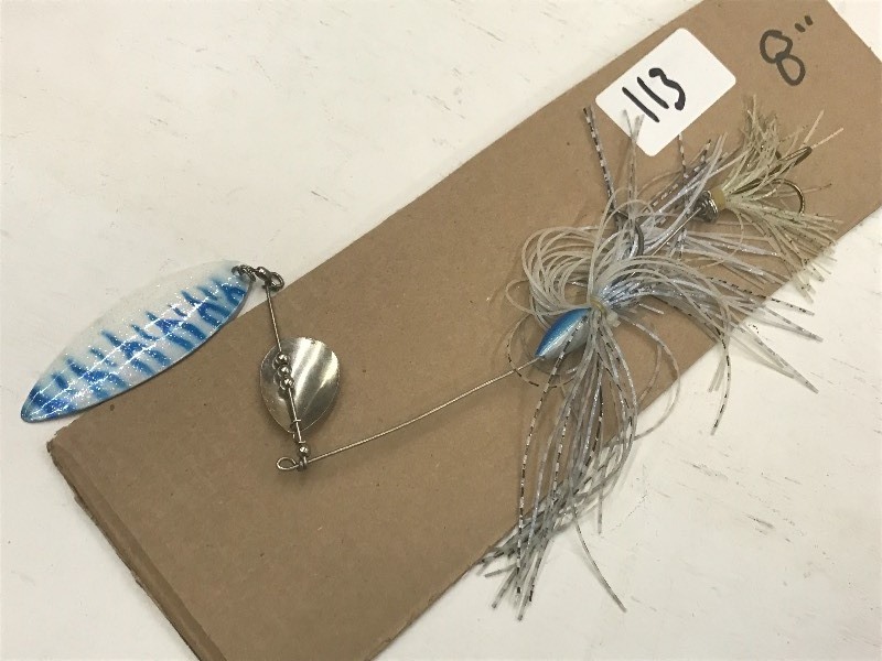 lot 113 image: 8 Unmarked Muskie Lure ...