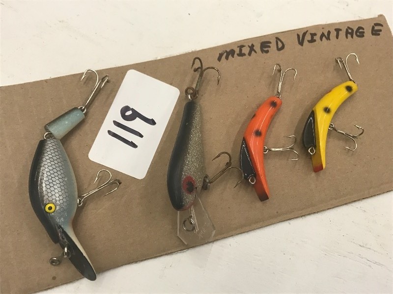 lot 119 image: (4) Vintage Crankbait Lures ...