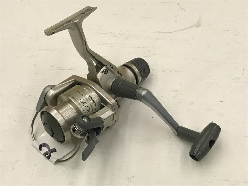 lot 152 image: Shimano Sidestab 1000RD Spinning Re...