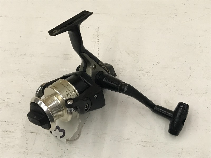 lot 153 image: Shimano FX2000FA Spinning Reel ...