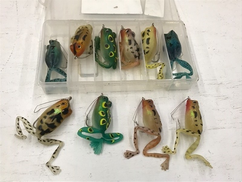 lot 166 image: 10-Pack Of Holographic Frog Lures ...