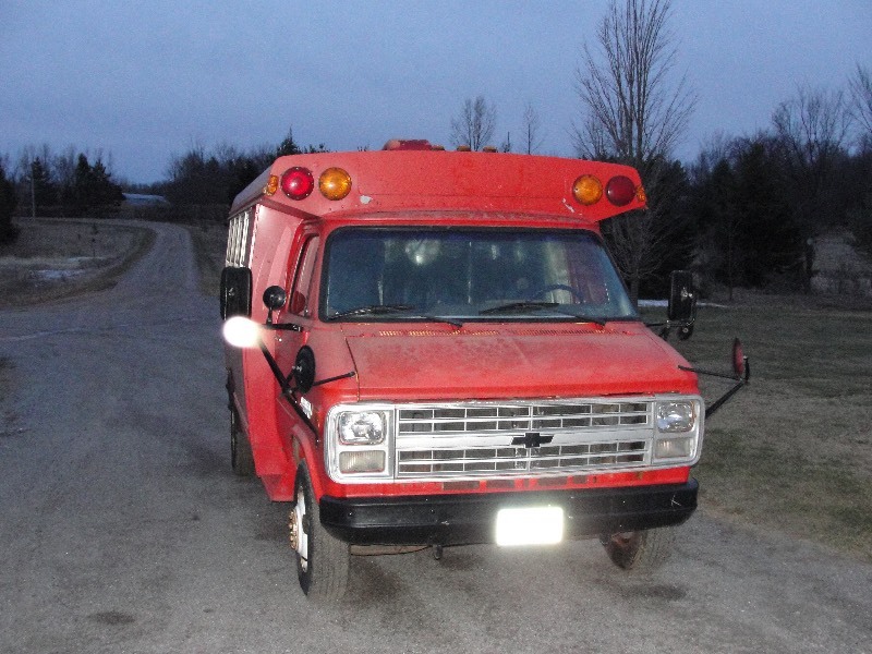 1985 Chevrolet Short Bus   1 Ton