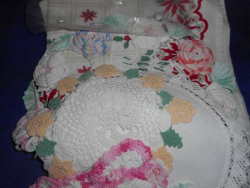 HAND MADE DOILIES