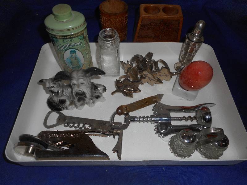 VINTAGE COLLECTIBLES