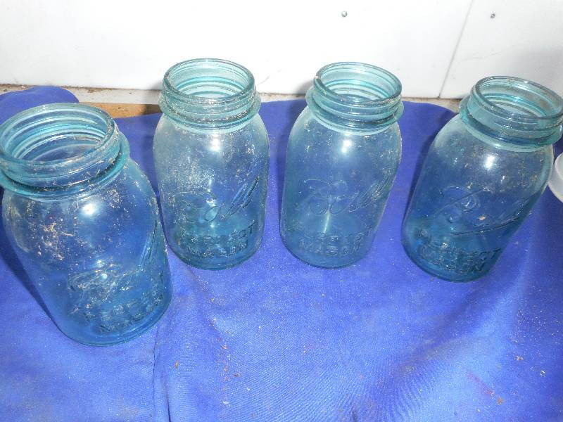 4 VINTAGE GREEN BALL JARS