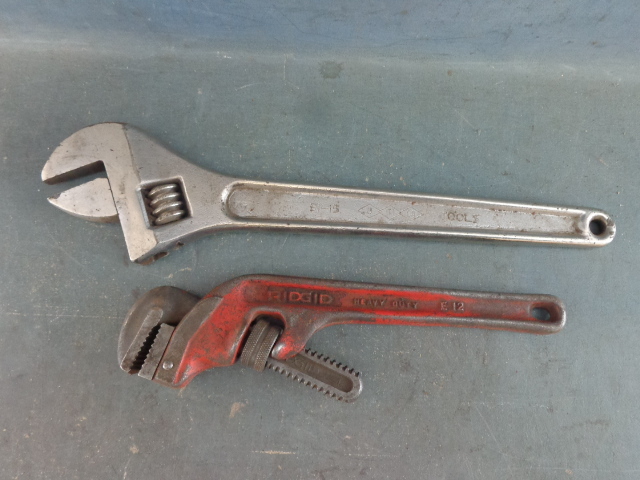 lot 9 image: Wrenches