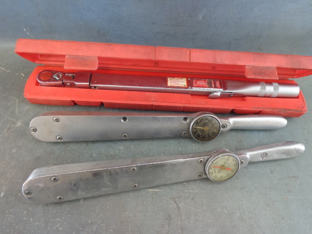 lot 15 image: Snap On Torque Wrenches