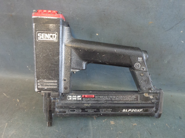 lot 20 image: Senco Air Gun