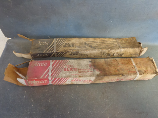 lot 35 image: Cutting Rod