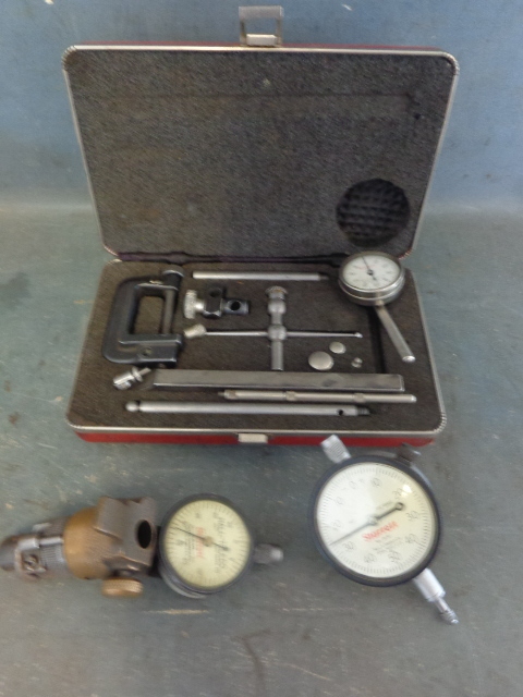 lot 47 image: Dial Indicators