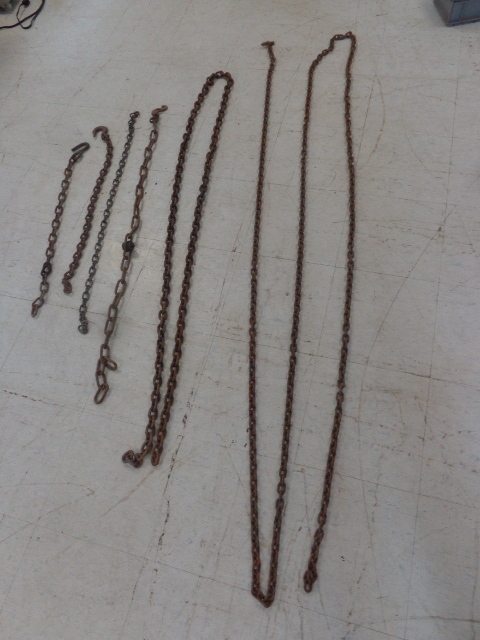lot 54 image: Chains