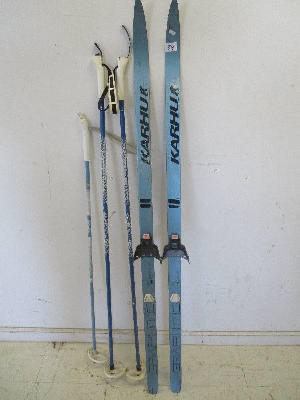 lot 84 image: Cross Country Skis