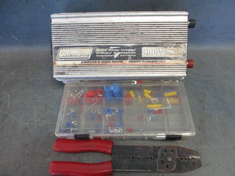 lot 97 image: Coleman 800W converter and wire nuts