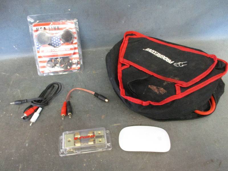 lot 118 image: Progressive Bag with Jumper cables and more