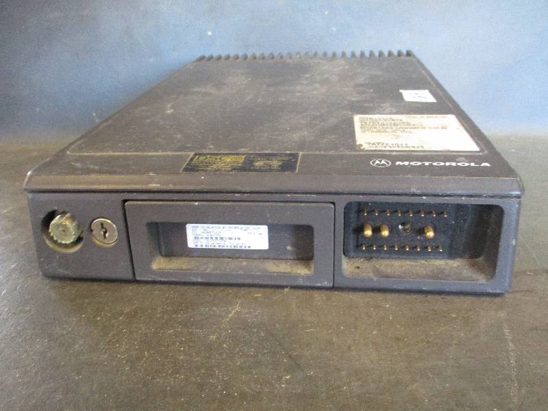 lot 129 image: Vintage Motorola 2 Way Radio