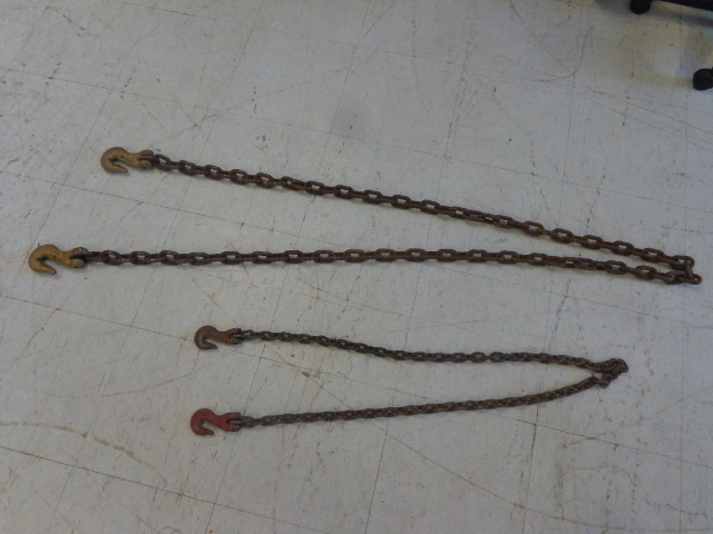lot 161 image: 2 Chains