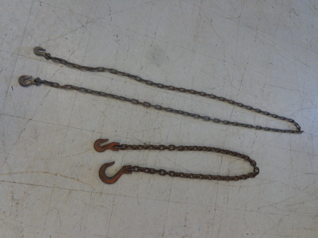 lot 156 image: 2 Chains