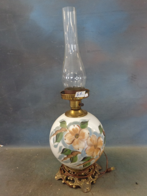 lot 69 image: Vintage Table Lamp