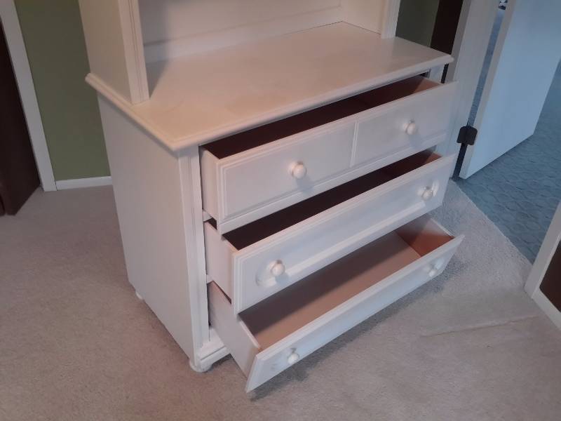 lot 17 image: Painted wood dresser with Upper book Case shelf
