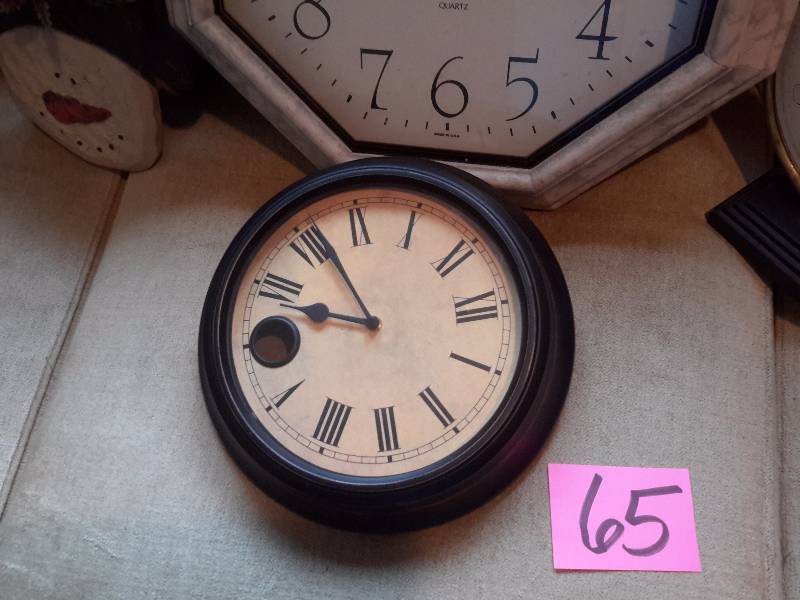 lot 65 image: Misc. Electric Clocks as pictured