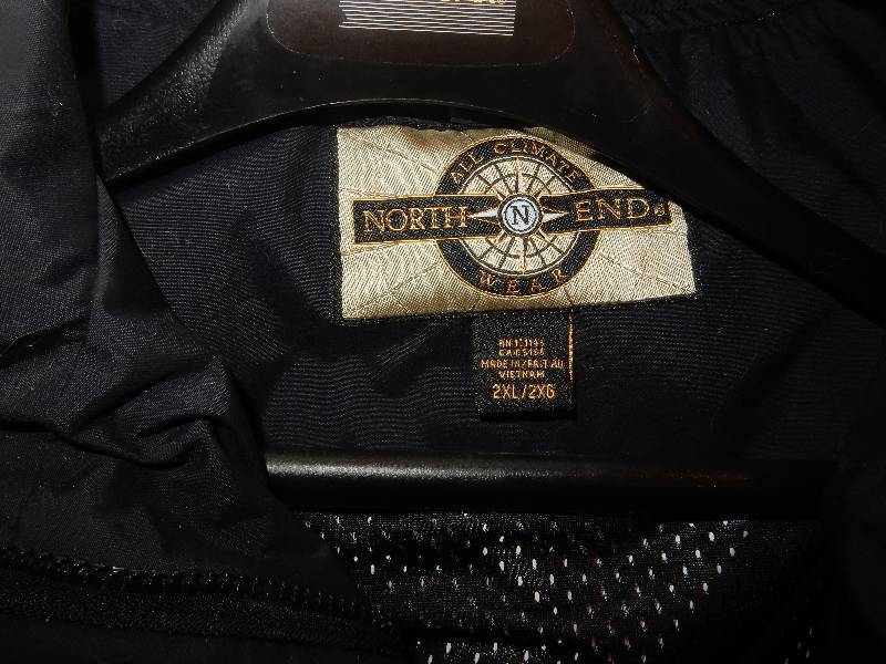 lot 84 image: North End, All Climate Jacket..Looks like it is new.. 2XL