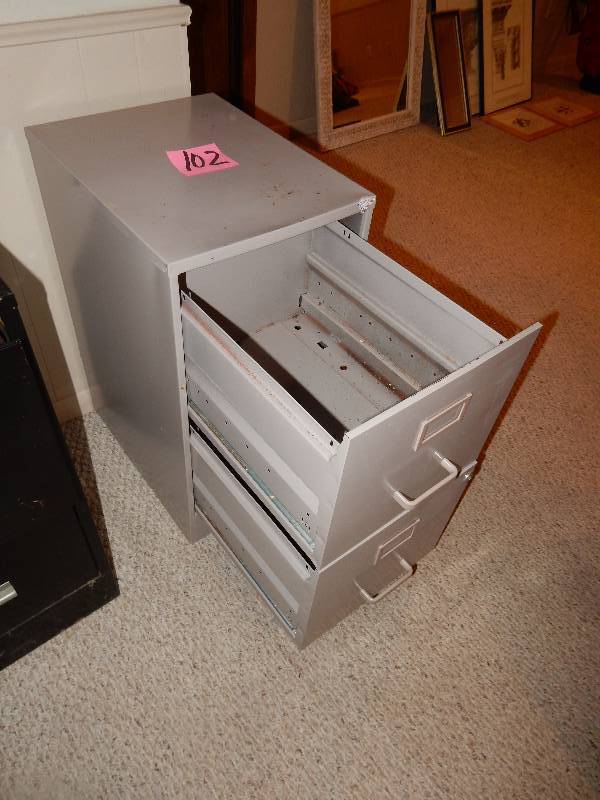 lot 102 image: 2 drawer letter size file cabinet