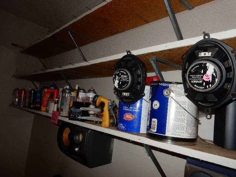 lot 121 image: Misc. items from the garage shelf.. YES, the two speakers are included.  Bring your own boxes.