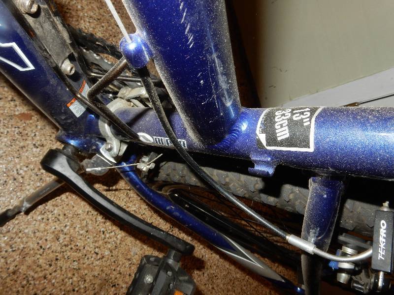 lot 137 image: TREK, 3700 Mountain Bike. 13 in 33 cm, Needs air in tires