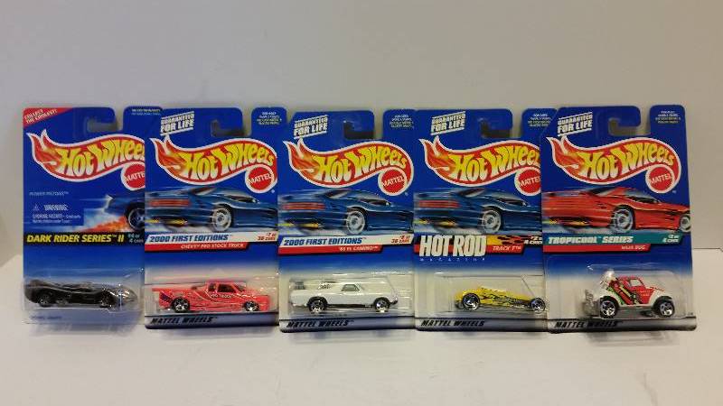 lot 35 image: Lot of (5) Hot Wheels Cars in Original Packaging - See Pictures for Styles and Series