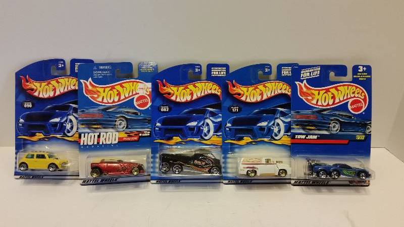 lot 31 image: Lot of (5) Hot Wheels Cars in Original Packaging - See Pictures for Styles and Series