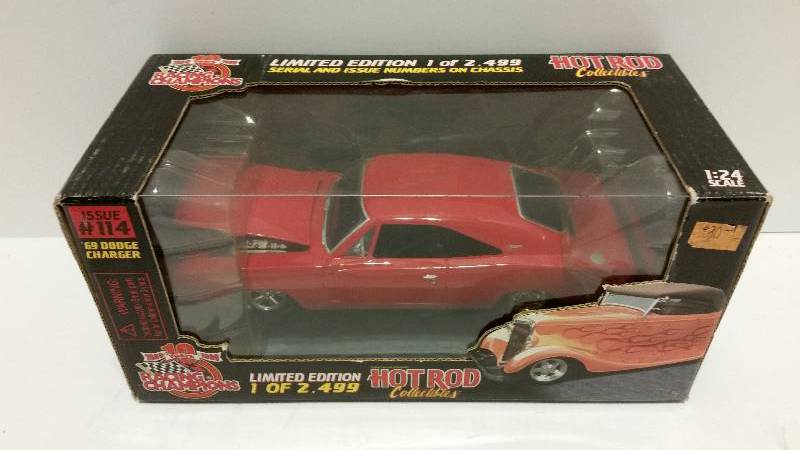 lot 73 image: Racing Champions Hot Rod Magazine Collectibles 1969 Dodge Charger 124th Scale Die Cast Metal New In Box
